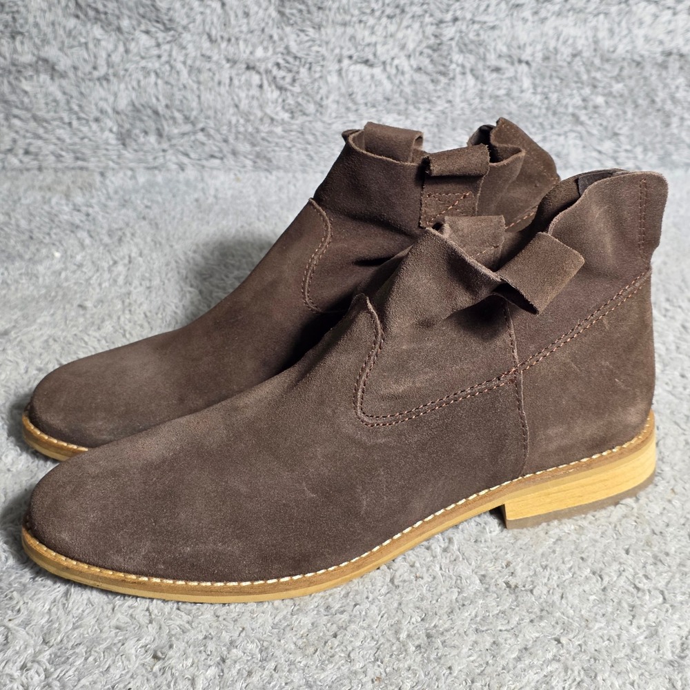 DIBA True Brown Suede Leather Ankle Booties Boots‎ Flexible Ankle Women's 9M NEW